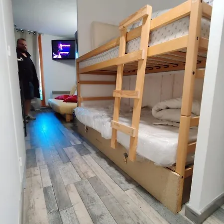 Bienvenue Chez Nous Apartment *